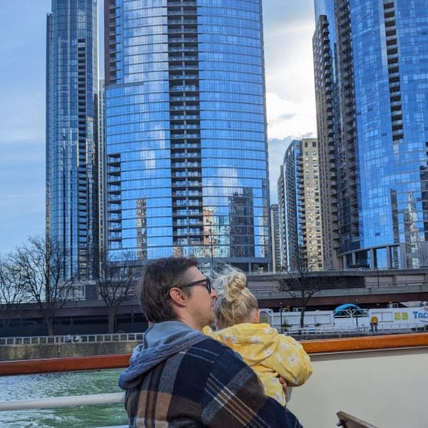 Dive into the city's trendy and diverse core, filled with colorful street art, unique eateries, and cultural hubs.